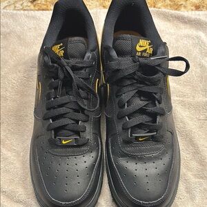 Nike Air Force 1 Black and Yellow Sneakers men’s size 9